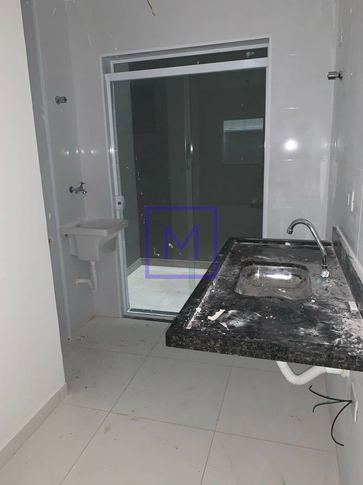 Apartamento à venda com 2 quartos, 40m² - Foto 13