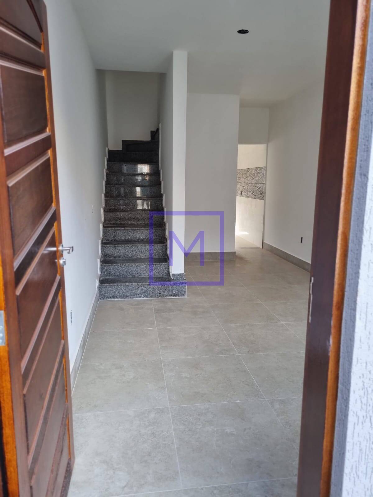 Casa à venda com 2 quartos, 66m² - Foto 2