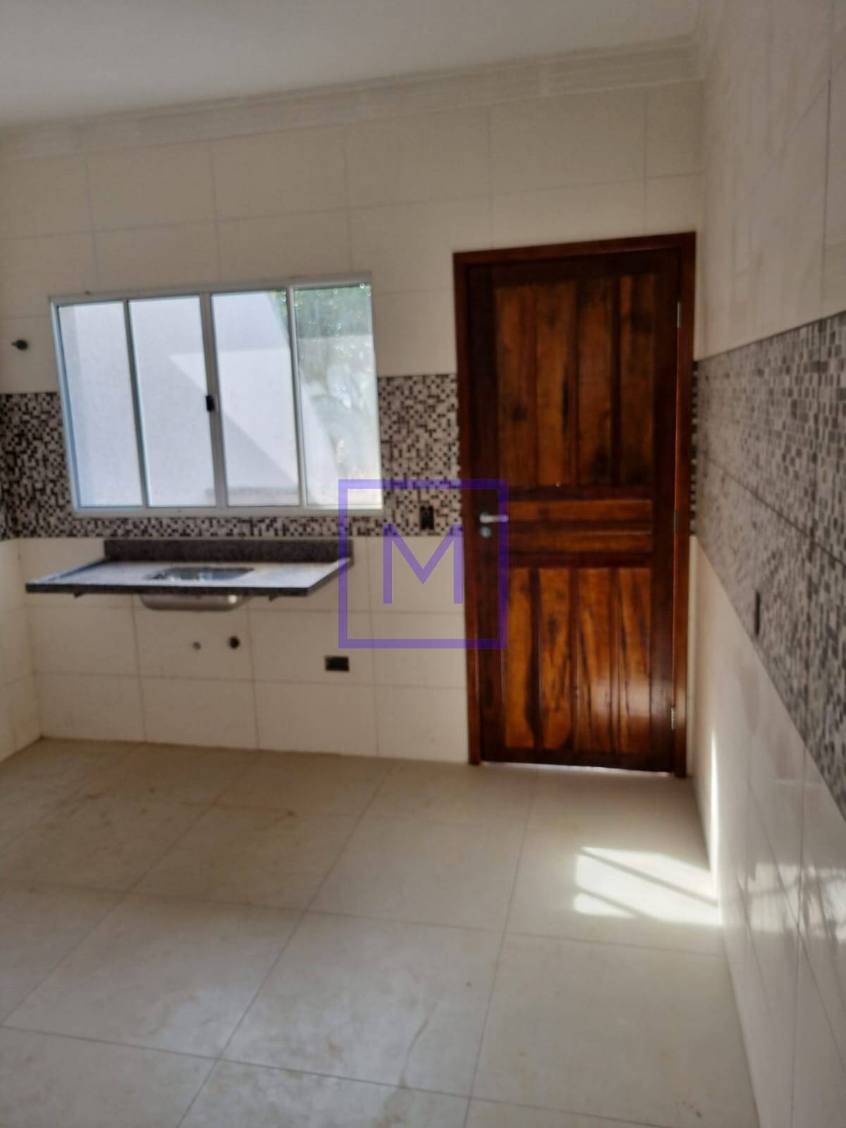 Casa à venda com 2 quartos, 66m² - Foto 4