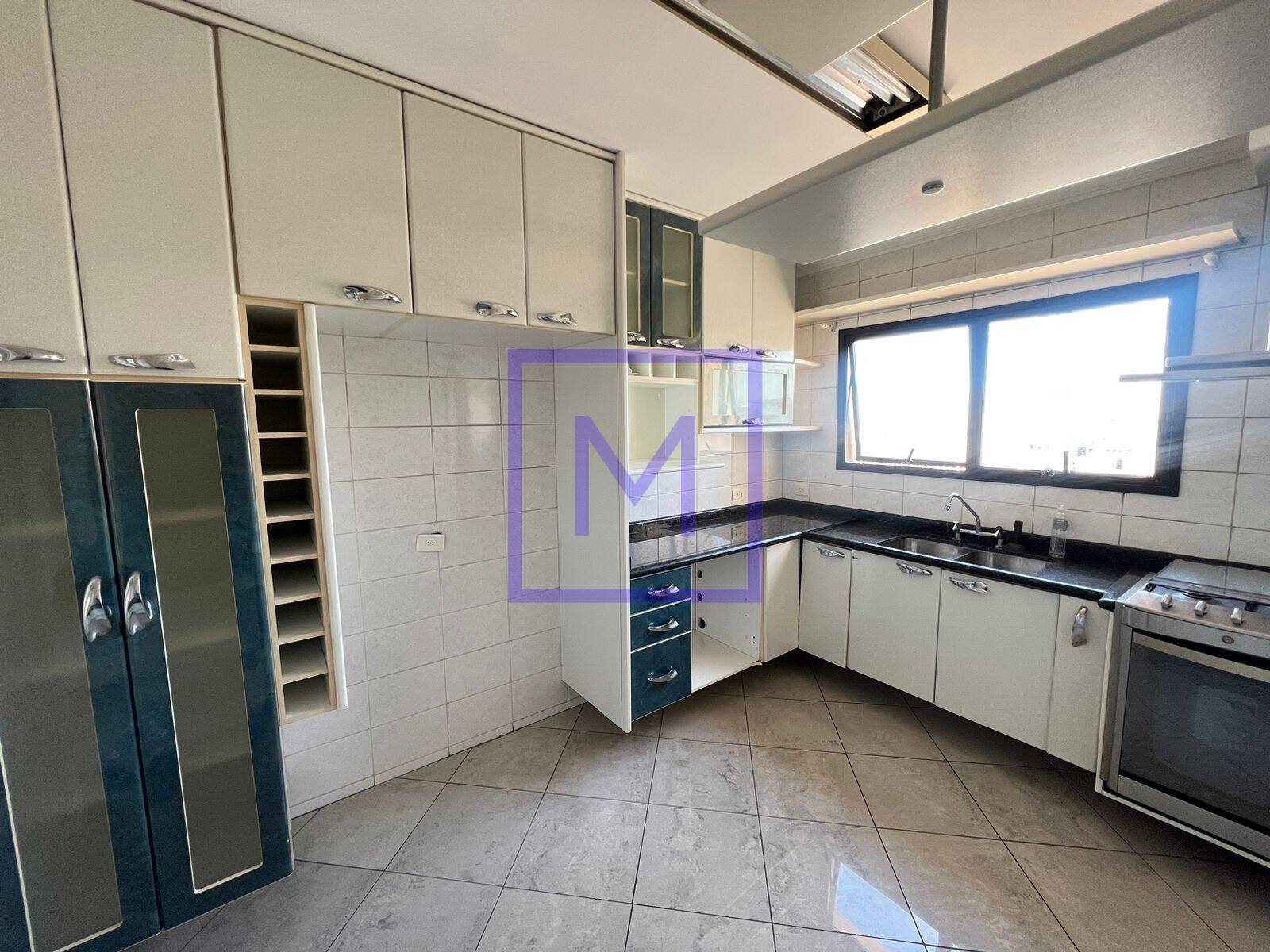 Apartamento à venda com 3 quartos, 127m² - Foto 7