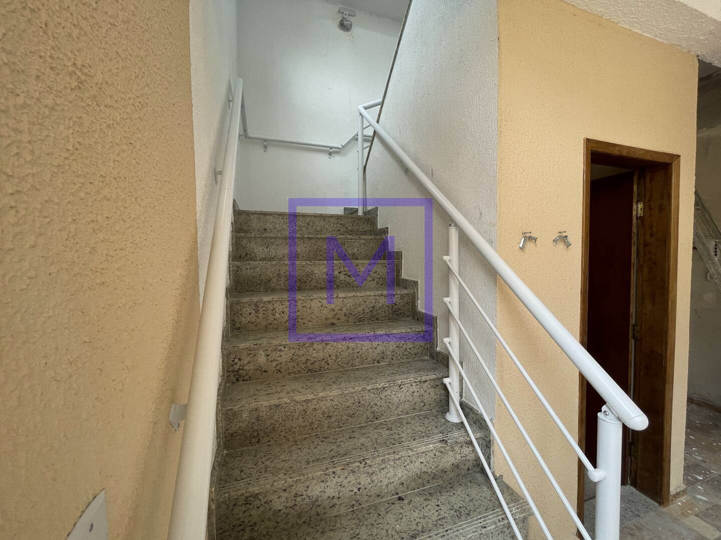 Apartamento à venda com 2 quartos, 40m² - Foto 11