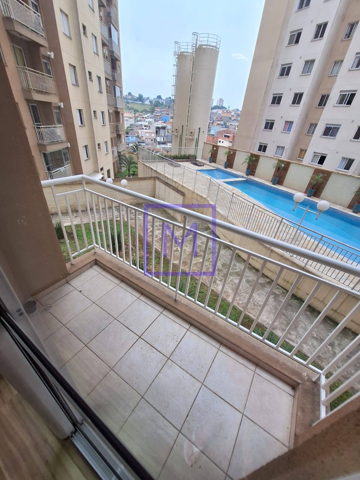 Apartamento à venda com 2 quartos, 48m² - Foto 2