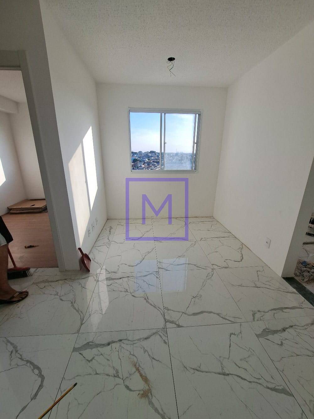 Apartamento à venda com 2 quartos, 40m² - Foto 13